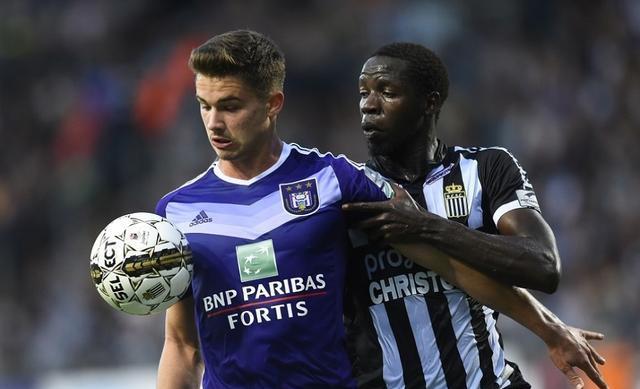 更是足坛的 更是足坛的