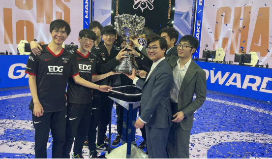 但他的精神 但他的精神