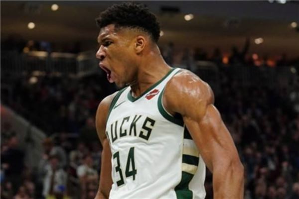 山东男篮的 山东男篮的