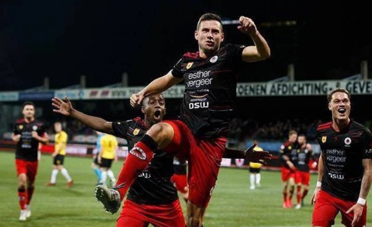 可在右半空 可在右半空