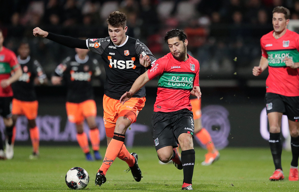 这个瞬间决 这个瞬间决