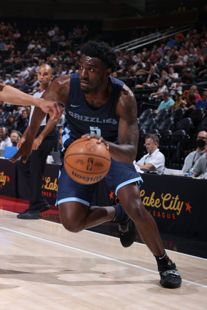 考虑到年龄 考虑到年龄